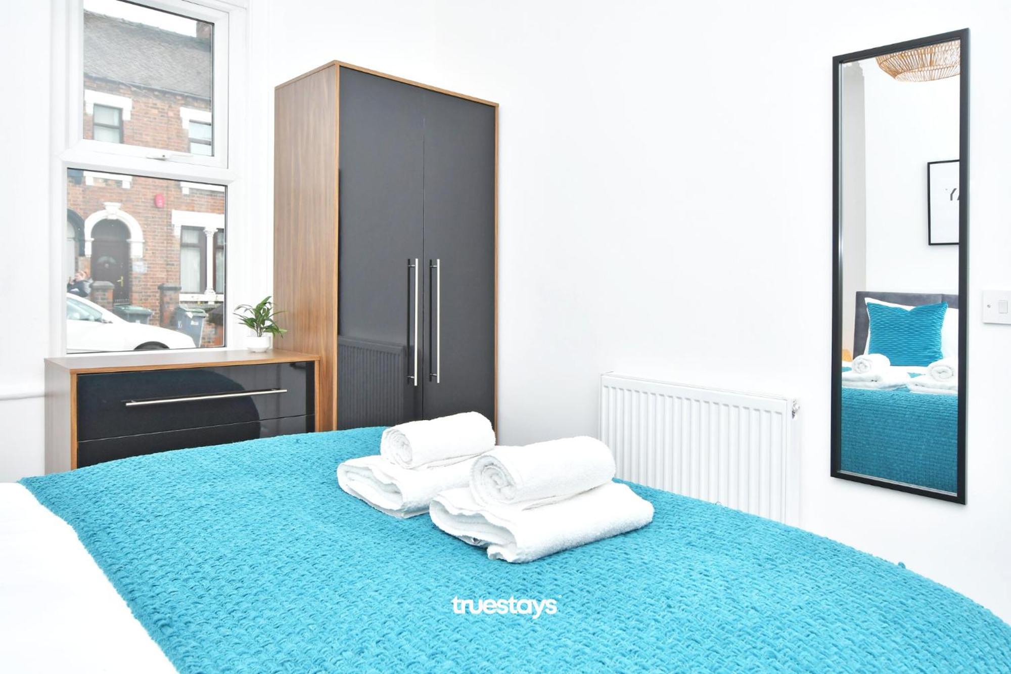 Gilman House By Truestays - 4 Bedroom House In Stoke-On-Trent Etruria Екстер'єр фото