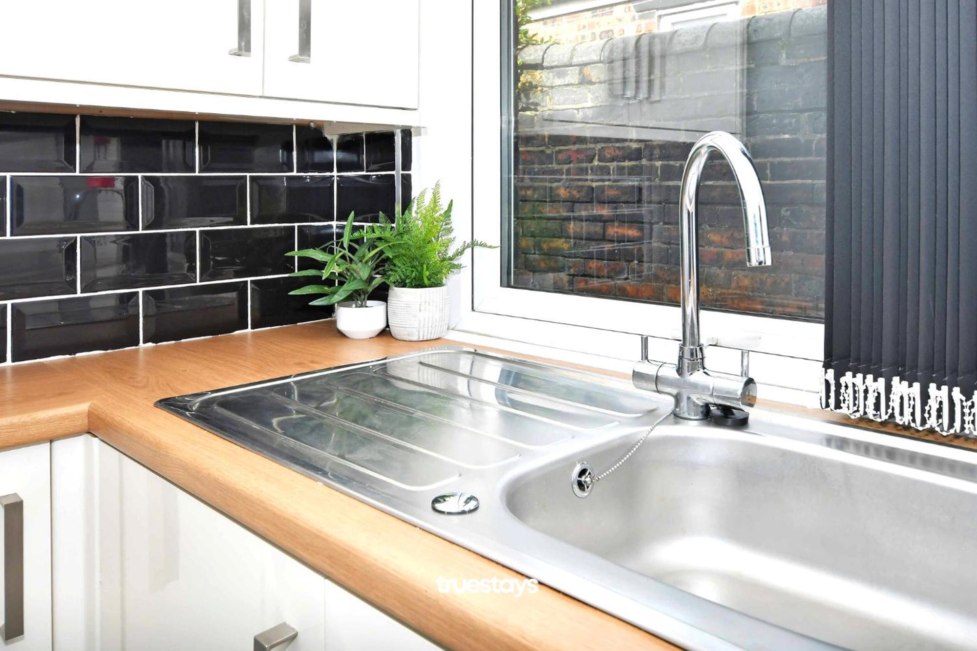 Gilman House By Truestays - 4 Bedroom House In Stoke-On-Trent Etruria Екстер'єр фото